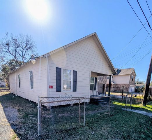 2125 Nora Street, Beaumont, TX 77705