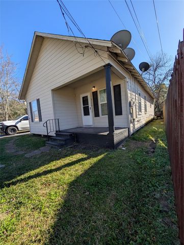 2125 Nora Street, Beaumont, TX 77705