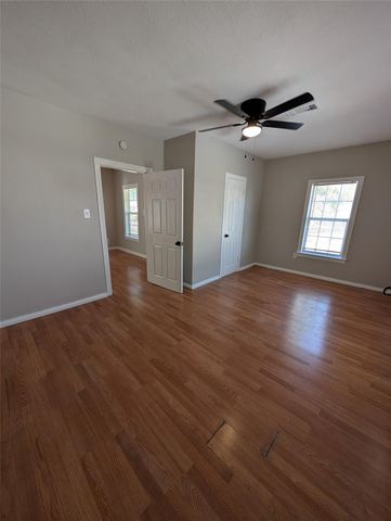 2125 Nora Street, Beaumont, TX 77705