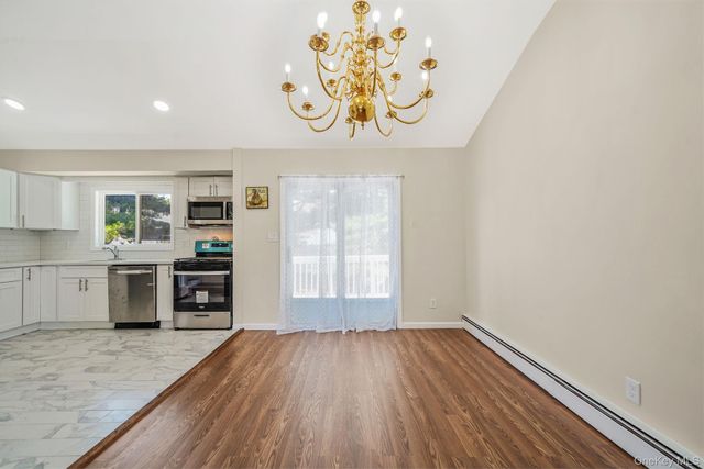 180 Branch Avenue, Central Islip, NY 11722