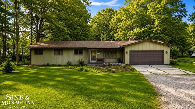 3131 King Road, China Twp, MI 48054