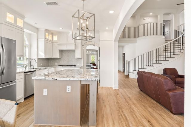 1519 Nighthawk Lane, Mansfield, TX 76063