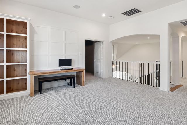 1519 Nighthawk Lane, Mansfield, TX 76063