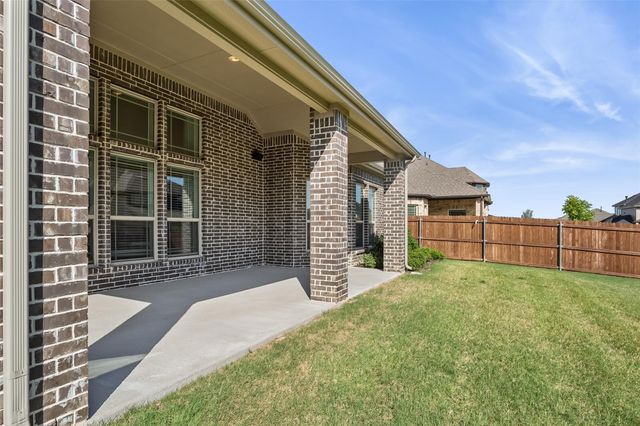 1519 Nighthawk Lane, Mansfield, TX 76063