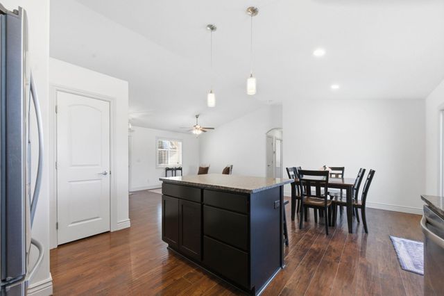 2621 W 58th Ct N, Wichita, KS 67204