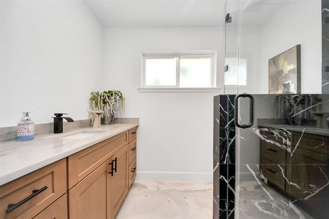 9726 Grenadier Drive, Houston, TX 77089