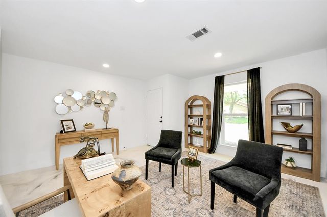 9726 Grenadier Drive, Houston, TX 77089