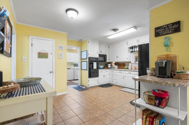303 Wildwood Lane, Kilgore, TX 75662
