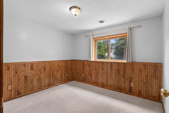 7101 Setzler Parkway, Brooklyn Park, MN 55445