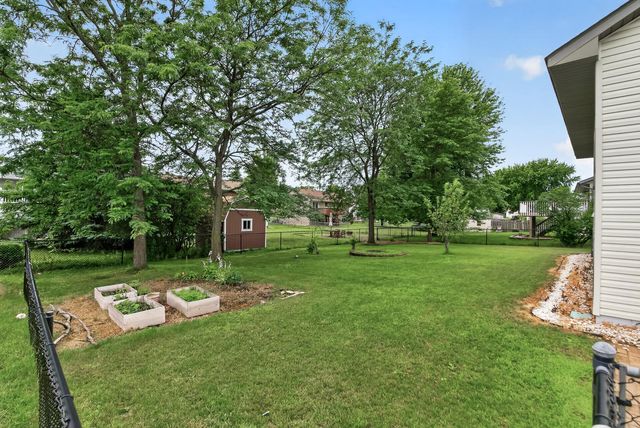 7101 Setzler Parkway, Brooklyn Park, MN 55445