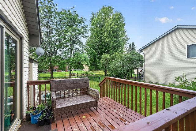 7101 Setzler Parkway, Brooklyn Park, MN 55445