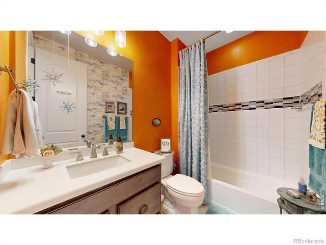 1094 Gabriella Lane, Berthoud, CO 80513