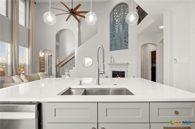 708 Rolling Brook Lane, Cedar Park, TX 78613