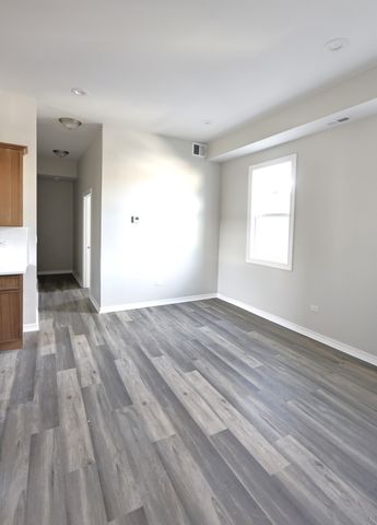 3621 S Winchester Avenue 2R, Chicago, IL 60609