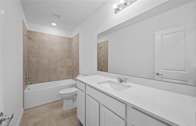 1650 Lake Jessup CIR, Cape Coral, FL 33909