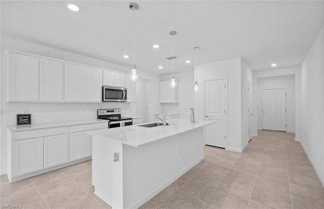 1650 Lake Jessup CIR, Cape Coral, FL 33909