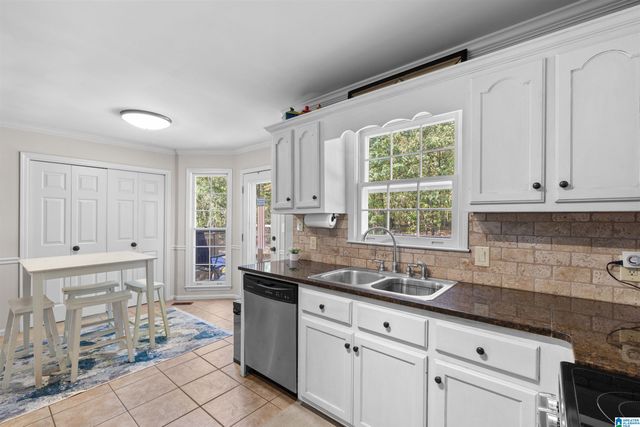 206 MILGRAY LANE, Calera, AL 35040