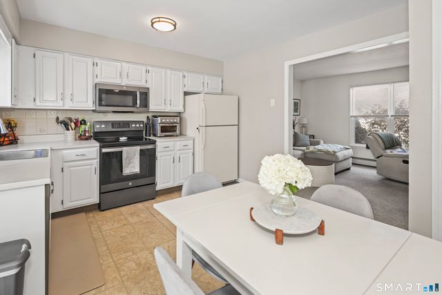 29 Toas Street 29, Shelton, CT 06484