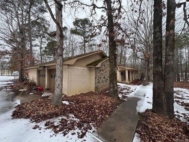 6408 Country Lane, Pine Bluff, AR 71603