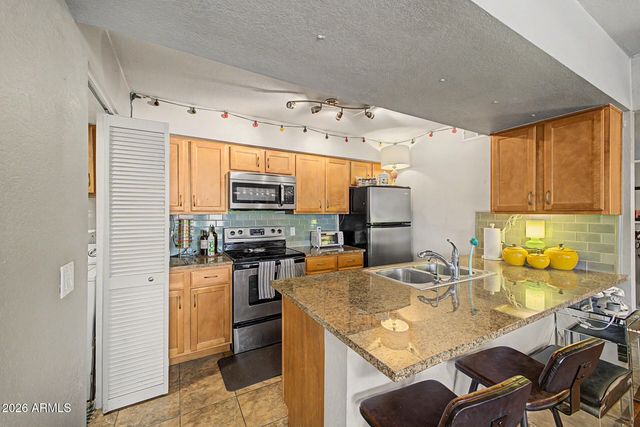 200 E SOUTHERN Avenue 224, Tempe, AZ 85282