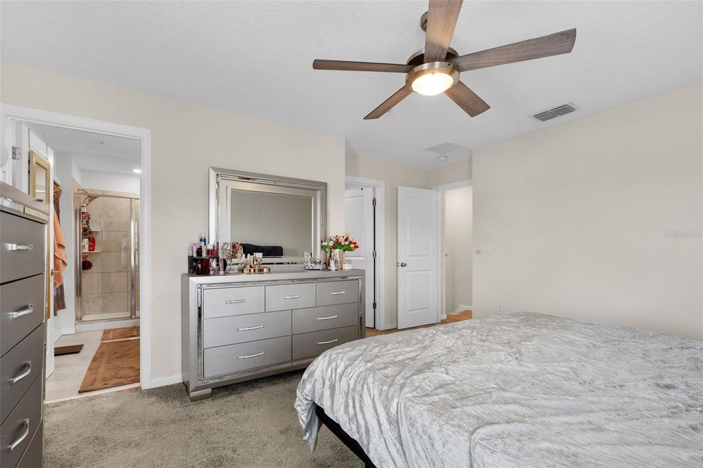 Image 23 of property listing at 3105 AQUA VIRGO LOOP, Orlando, FL 32837