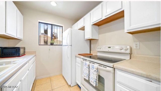 1432 S Curtis Avenue, Tucson, AZ 85713