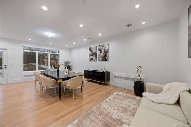 244 Blauvelt Road Unit 201, Monsey, NY 10952