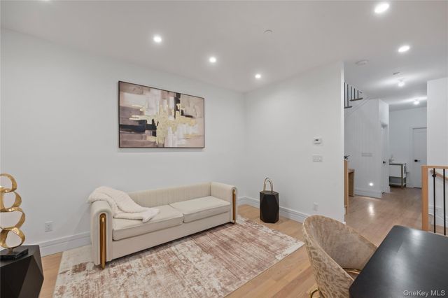 244 Blauvelt Road Unit 201, Monsey, NY 10952