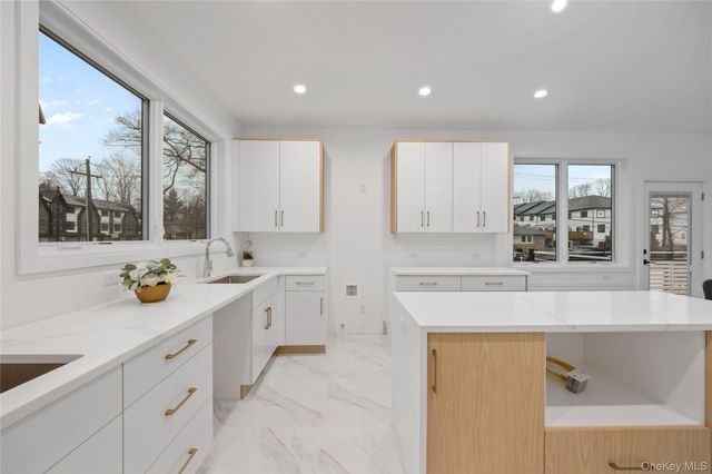 244 Blauvelt Road Unit 201, Monsey, NY 10952