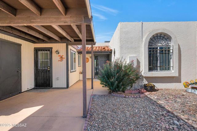 443 N Calle Del Chancero, Green Valley, AZ 85614