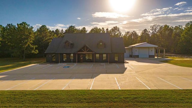 7899 Us Highway 190 W, Livingston, TX 77351