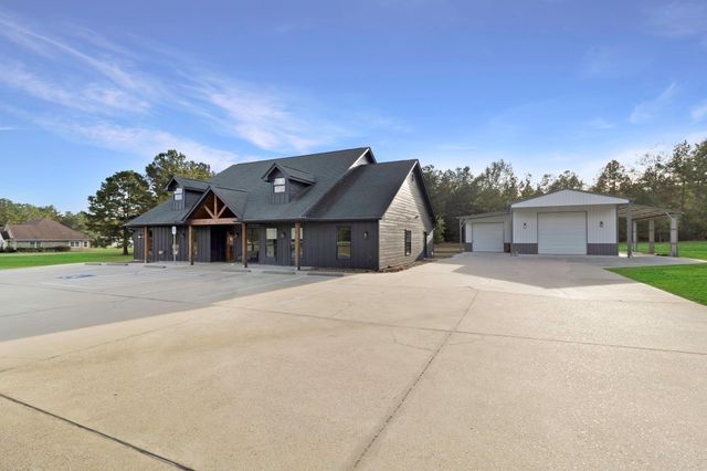 7899 Us Highway 190 W, Livingston, TX 77351