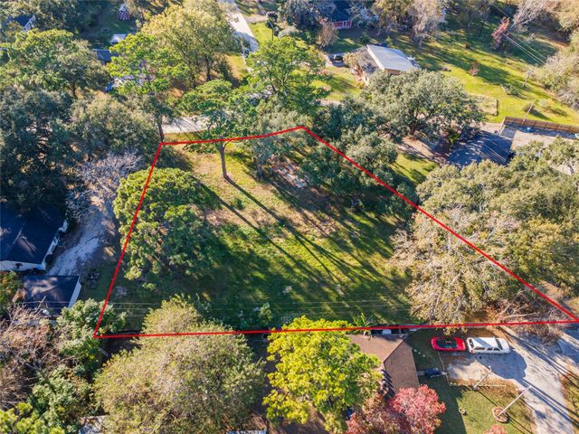 5059 Winding Way, Dickinson, TX 77539