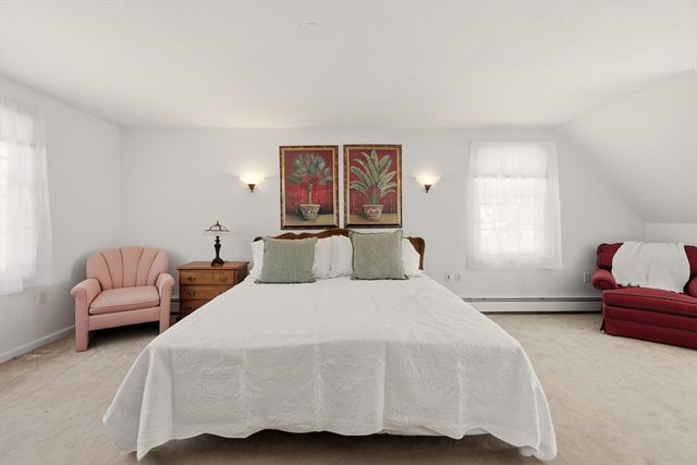 155 Rockland Dr, Brockton, MA 02301