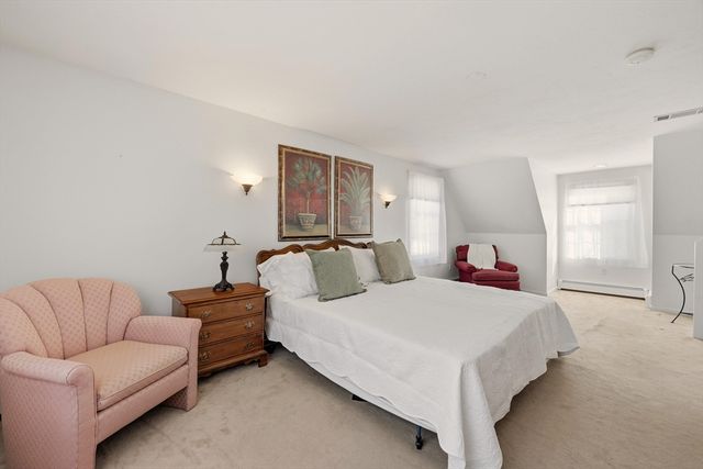 155 Rockland Dr, Brockton, MA 02301