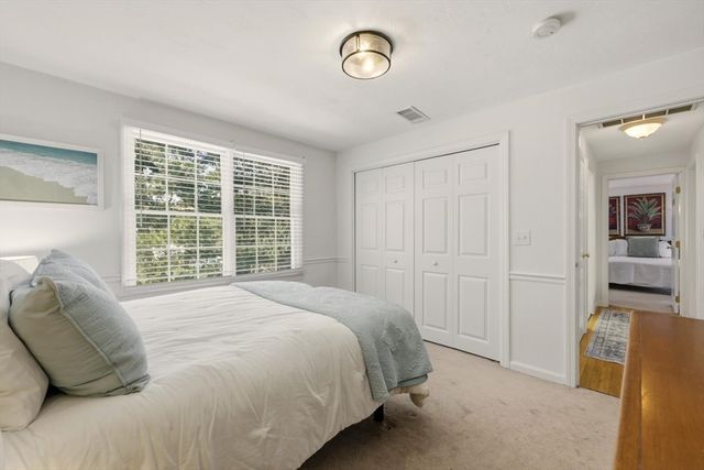 155 Rockland Dr, Brockton, MA 02301