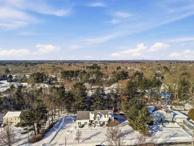 155 Rockland Dr, Brockton, MA 02301