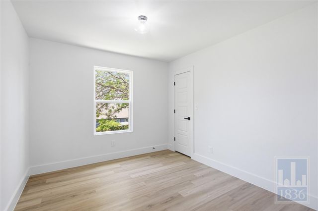 3610 Alexandria DR, Austin, TX 78749