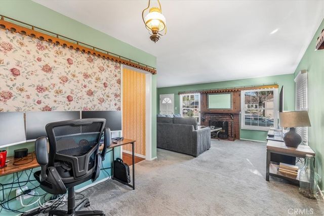 19612 Schoolcraft, Reseda, CA 91335