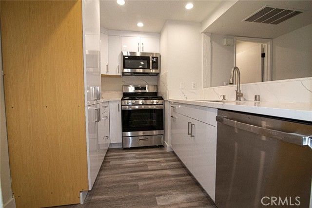 6275 Canoga Avenue 73, Woodland Hills (los Angeles), CA 91367