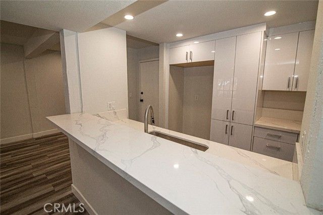 6275 Canoga Avenue 73, Woodland Hills (los Angeles), CA 91367