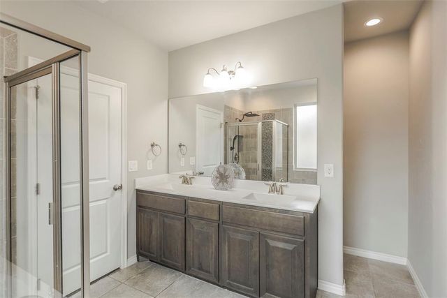 10309 NW 25th Street, Yukon, OK 73099