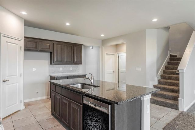 10309 NW 25th Street, Yukon, OK 73099