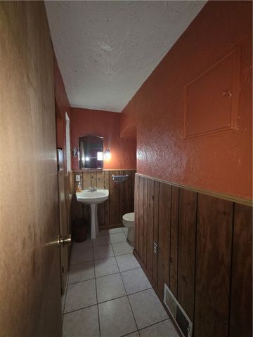 1356 Connellsville Rd, North Union Twp, PA 15456