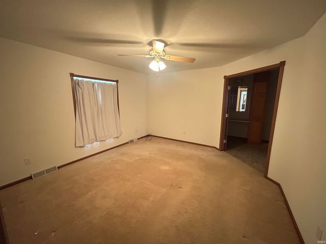 5390 E Brown Road, Leesburg, IN 46538