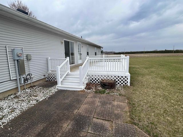 5390 E Brown Road, Leesburg, IN 46538