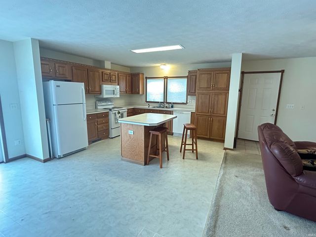 5390 E Brown Road, Leesburg, IN 46538