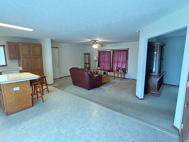 5390 E Brown Road, Leesburg, IN 46538