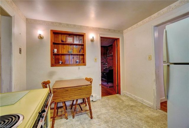 4817 Charlton DR, Chesapeake, VA 23321