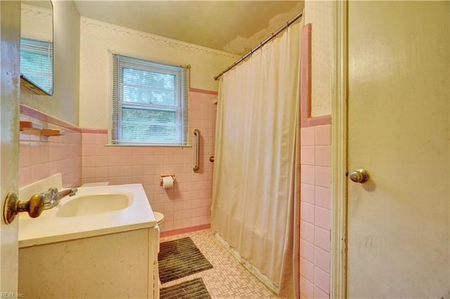 4817 Charlton DR, Chesapeake, VA 23321